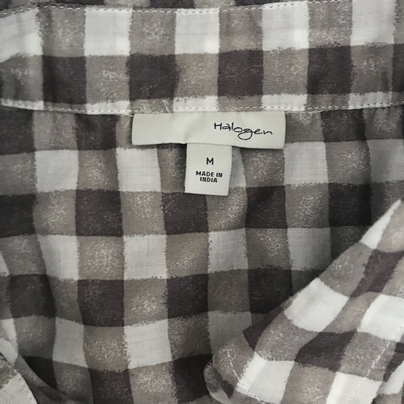 💕3 for $20!💕 Halogen Button Up Shirt - Picture 3 of 6